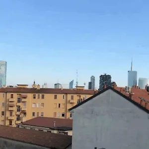 isola-view-renovated-apartment.it-lombardy.com/